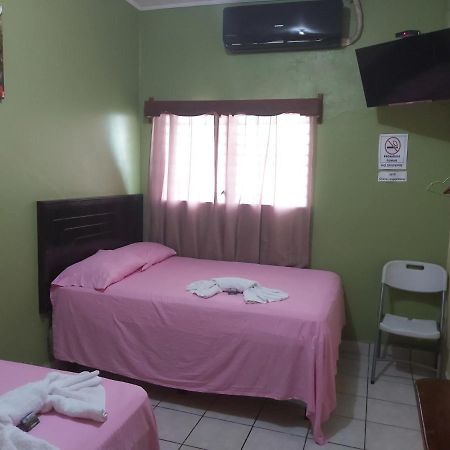 Mados Hotel Tamarindo Choluteca 외부 사진