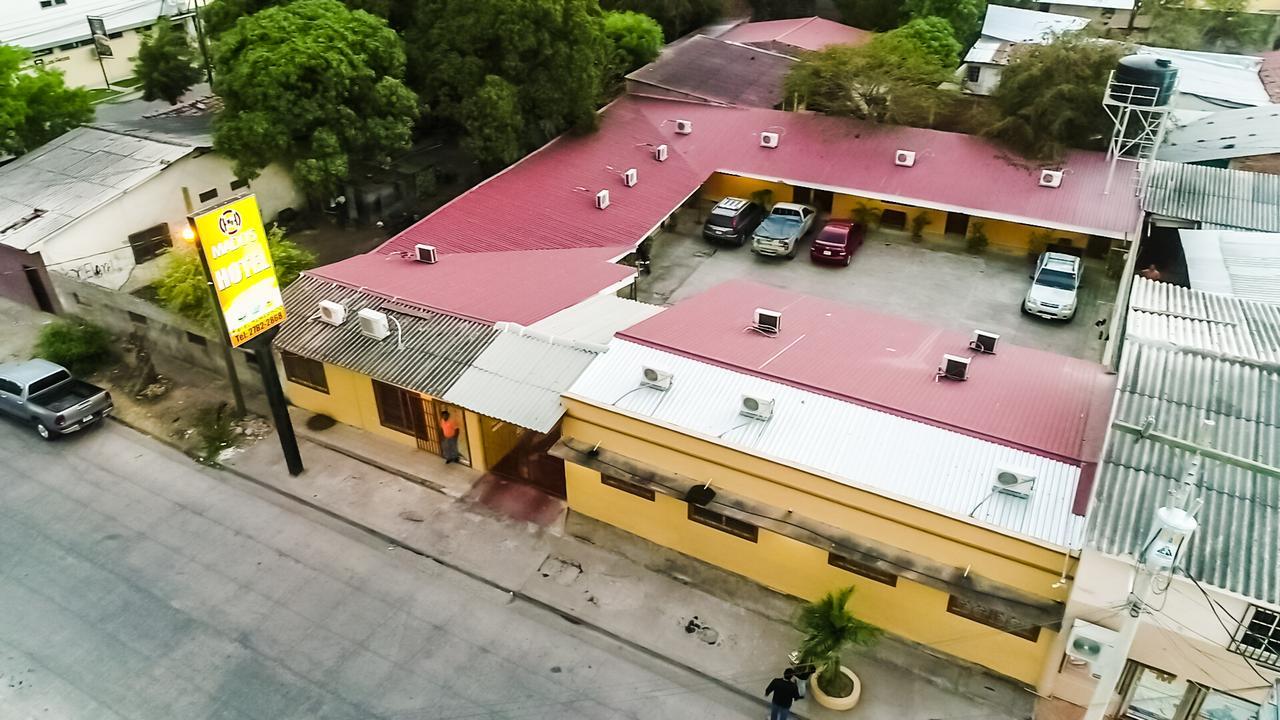 Mados Hotel Tamarindo Choluteca 외부 사진