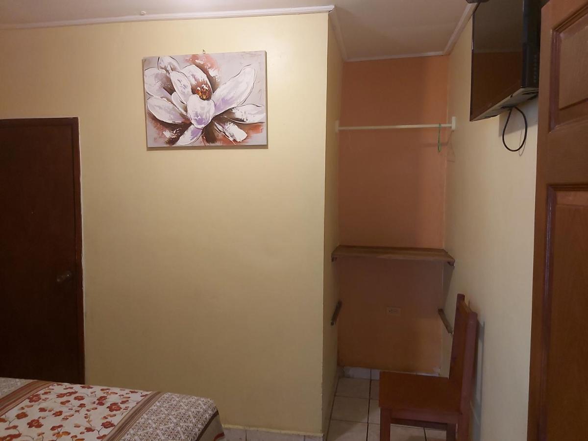 Mados Hotel Tamarindo Choluteca 외부 사진